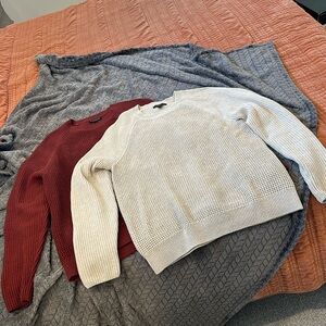 2 Men’s Banana Republic thick cotton sweaters
